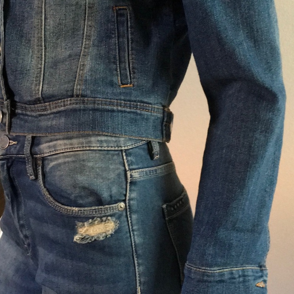 Cropped Jean Jacket - Picture 3 of 6